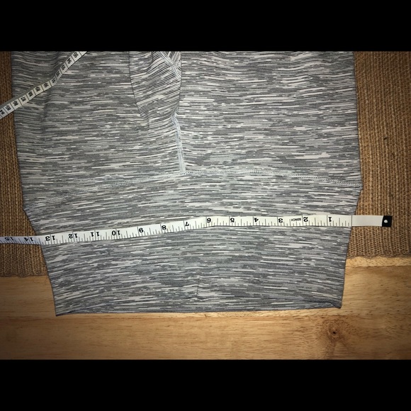 Lululemon Wunder Inder Crop II - Picture 6 of 7